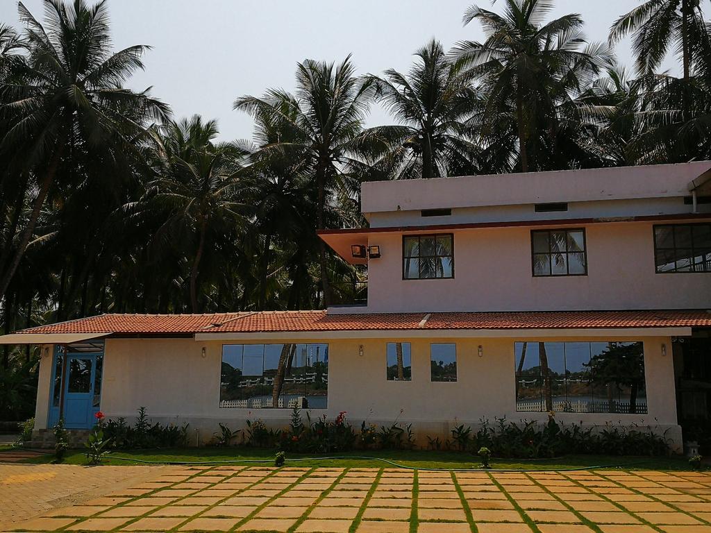 Nisarga Nirvana River House Mangalore Exterior photo