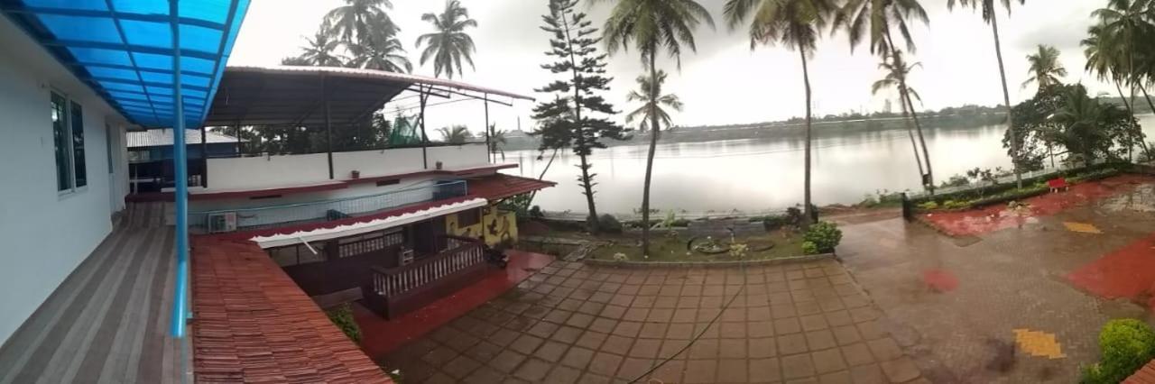 Nisarga Nirvana River House Mangalore Exterior photo